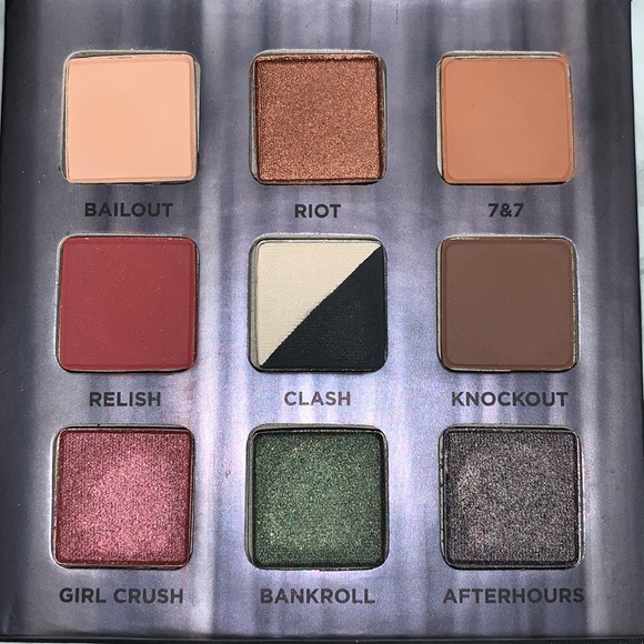 Urban Decay Trouble Maker Eyeshadow Palette - Picture 2 of 13